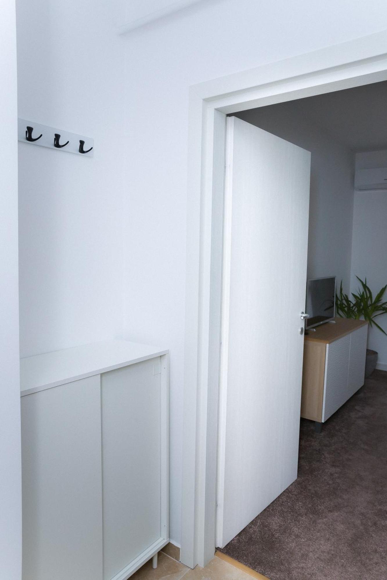 Elysian Urbanscape Brown, 2 Rooms, Near Bucharest Chiajna 外观 照片